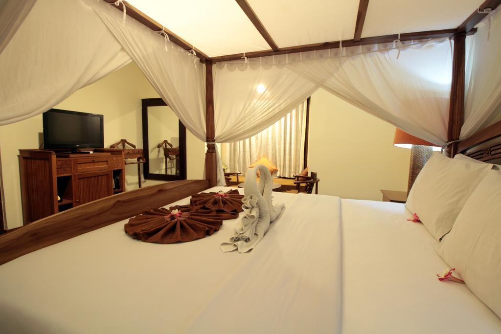 Diwangkara Beach Hotel & Resort Sanur  Exterior photo