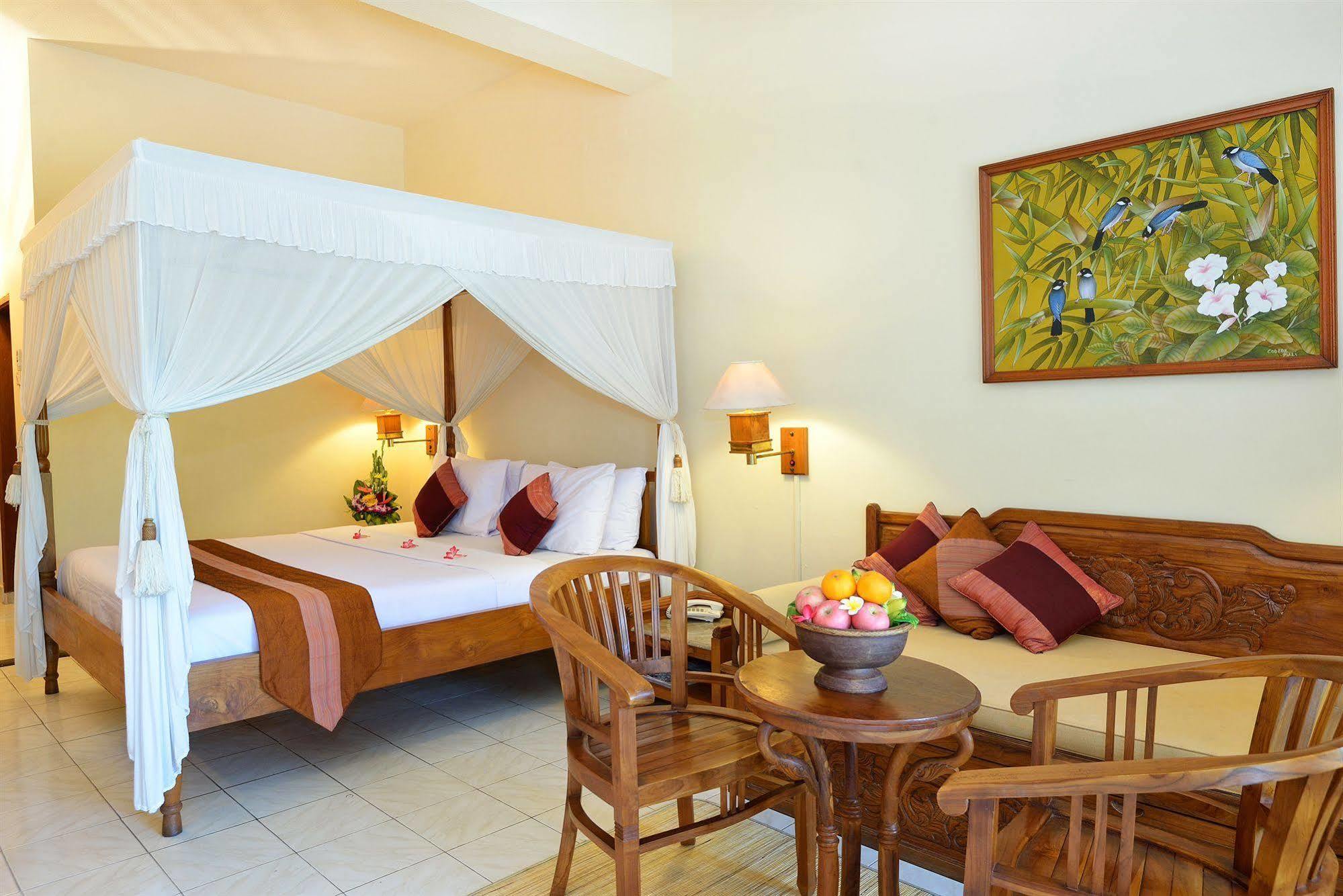Diwangkara Beach Hotel & Resort Sanur  Exterior photo