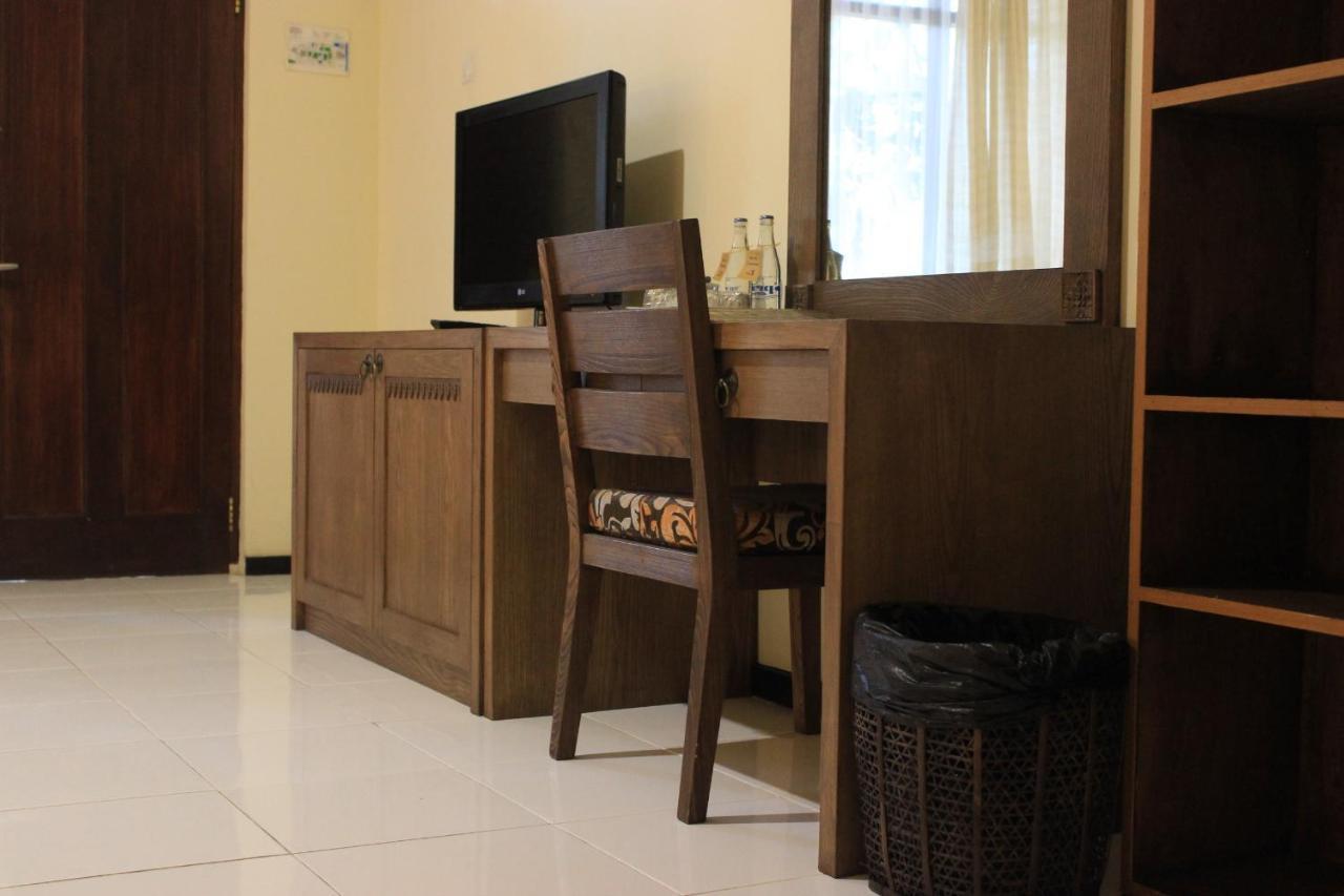 Diwangkara Beach Hotel & Resort Sanur  Exterior photo