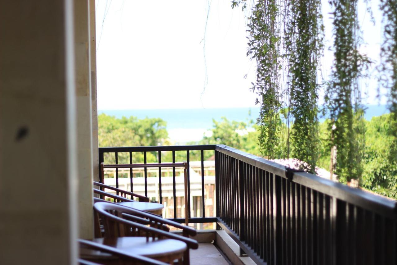 Diwangkara Beach Hotel & Resort Sanur  Exterior photo